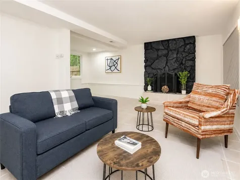 9439 11th Avenue SW Seattle WA 98106