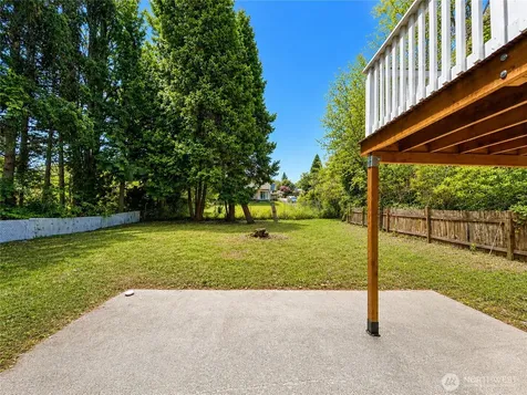 9439 11th Avenue SW Seattle WA 98106