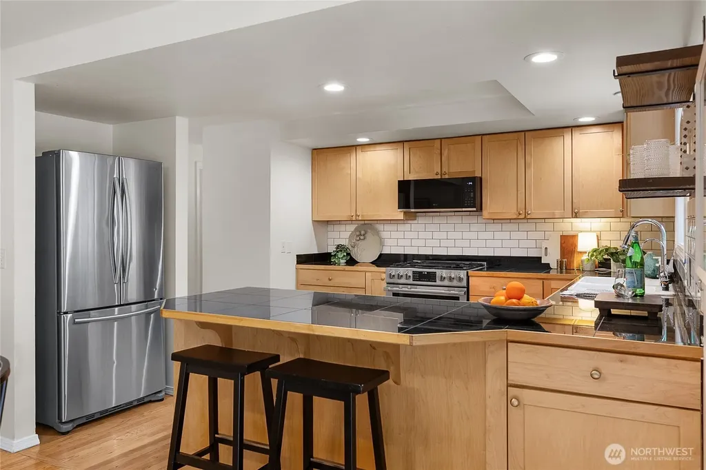 11220 NE Parkhill Place Bainbridge Island WA 98110