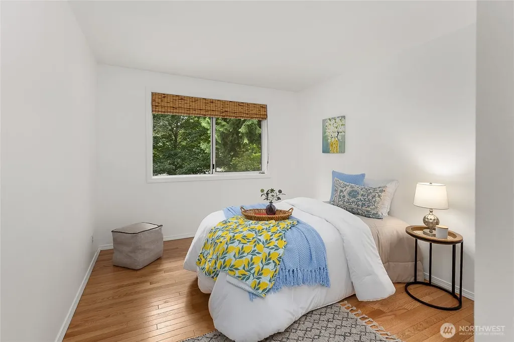 11220 NE Parkhill Place Bainbridge Island WA 98110