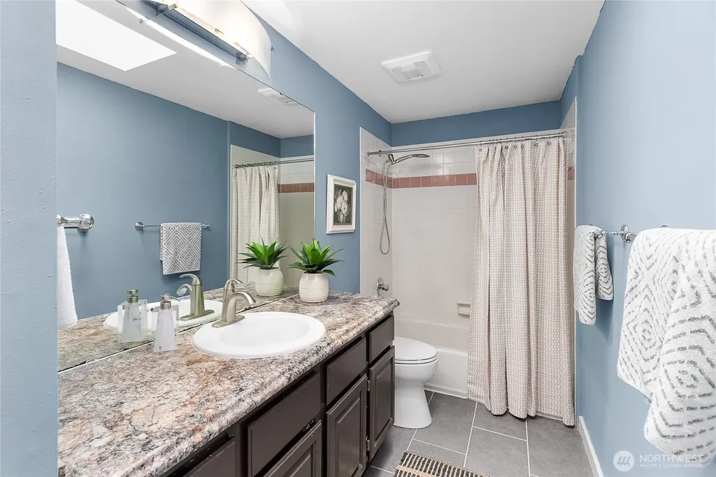 11220 NE Parkhill Place Bainbridge Island WA 98110
