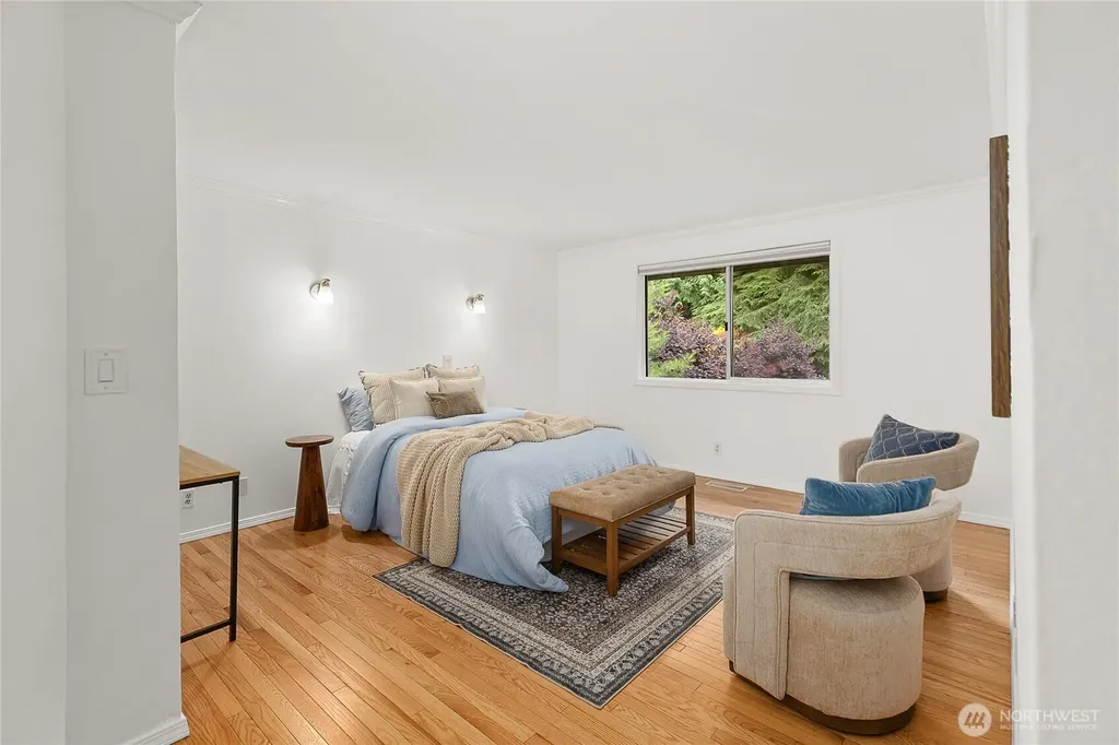 11220 NE Parkhill Place Bainbridge Island WA 98110