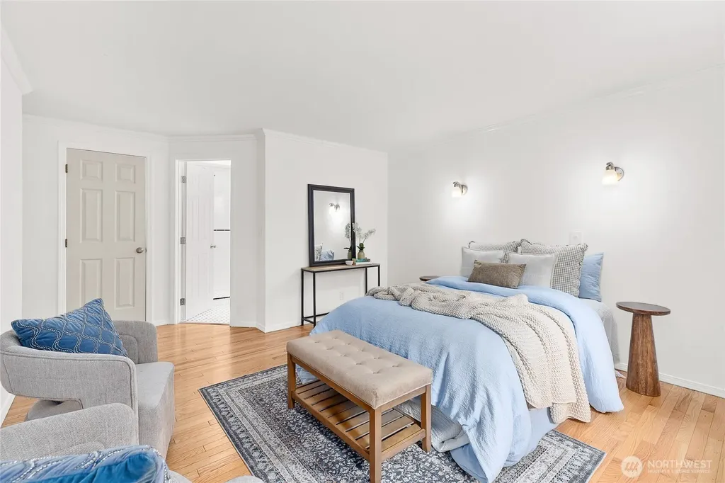 11220 NE Parkhill Place Bainbridge Island WA 98110