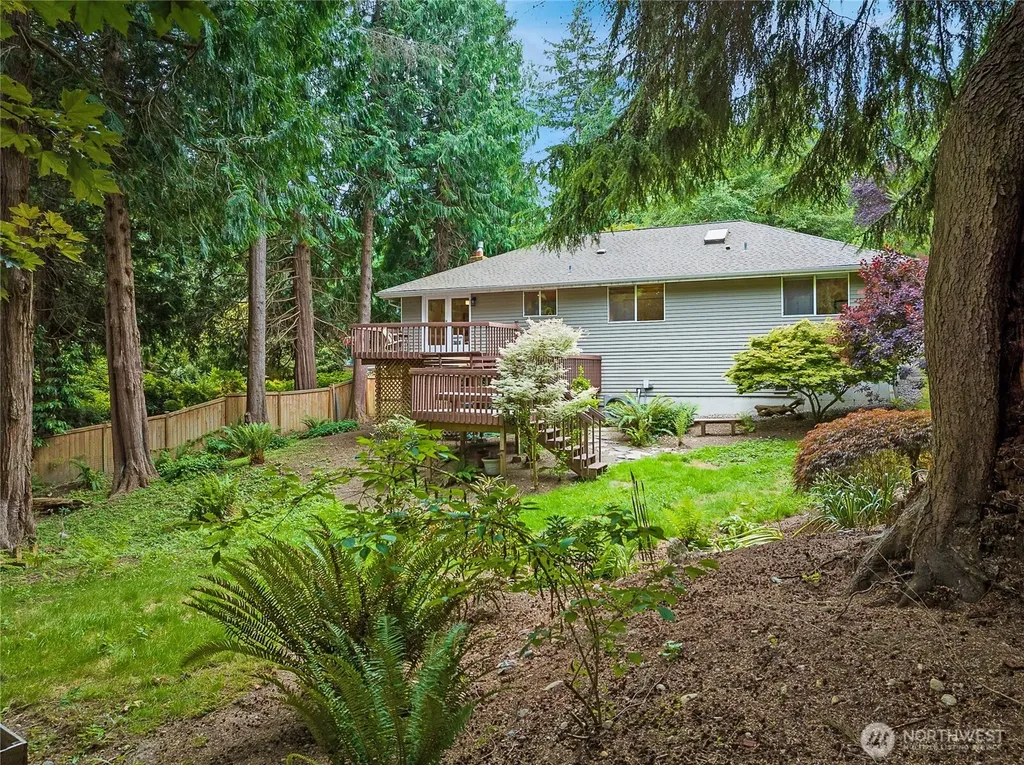 11220 NE Parkhill Place Bainbridge Island WA 98110
