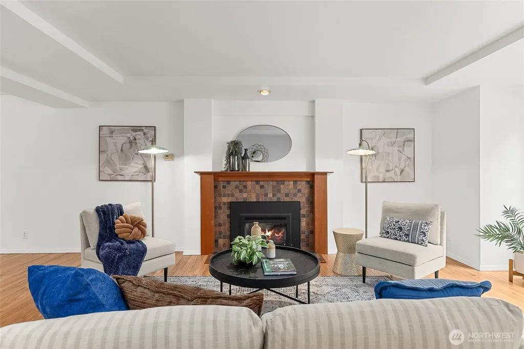11220 NE Parkhill Place Bainbridge Island WA 98110