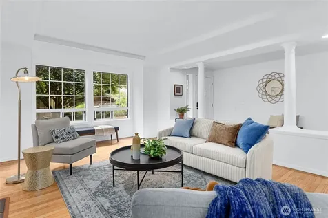 11220 NE Parkhill Place Bainbridge Island WA 98110