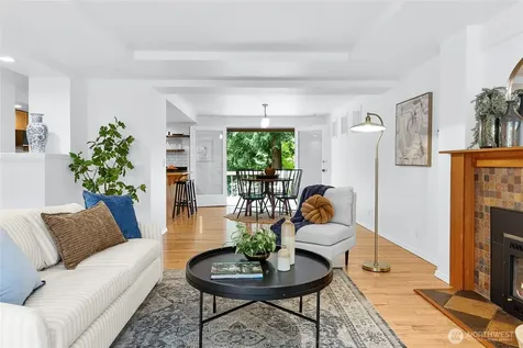 11220 NE Parkhill Place Bainbridge Island WA 98110