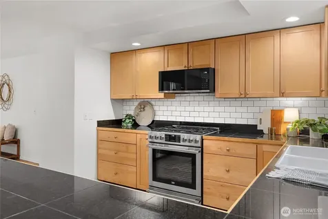 11220 NE Parkhill Place Bainbridge Island WA 98110