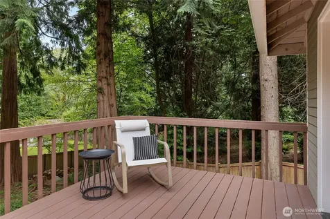 11220 NE Parkhill Place Bainbridge Island WA 98110