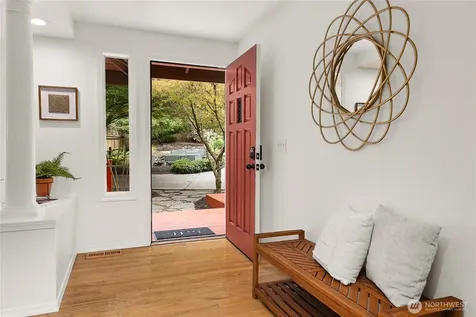 11220 NE Parkhill Place Bainbridge Island WA 98110