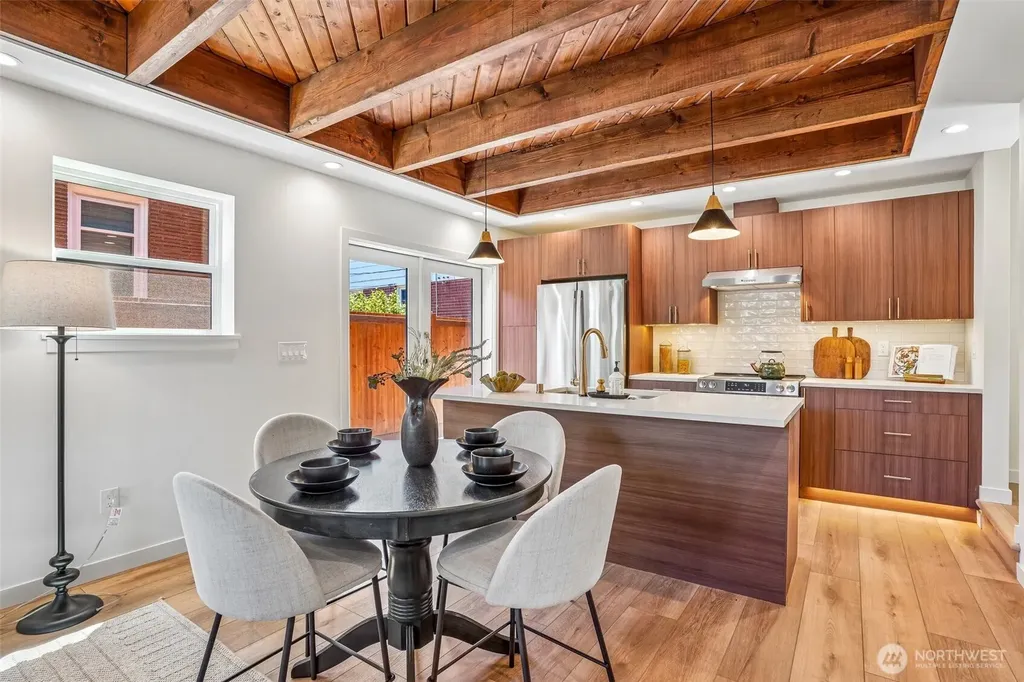 6505 44th Avenue NE Seattle WA 98115