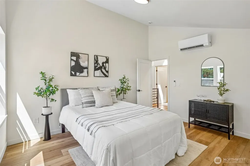 6505 44th Avenue NE Seattle WA 98115
