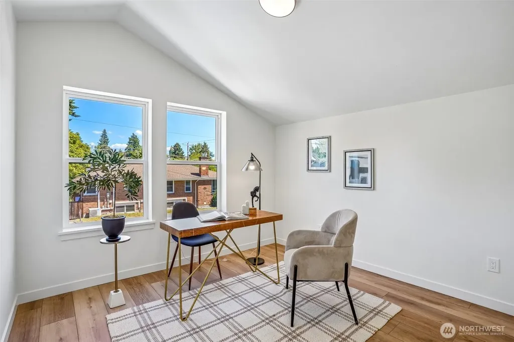 6505 44th Avenue NE Seattle WA 98115