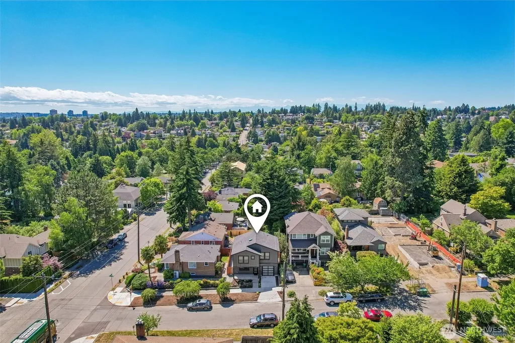 6505 44th Avenue NE Seattle WA 98115