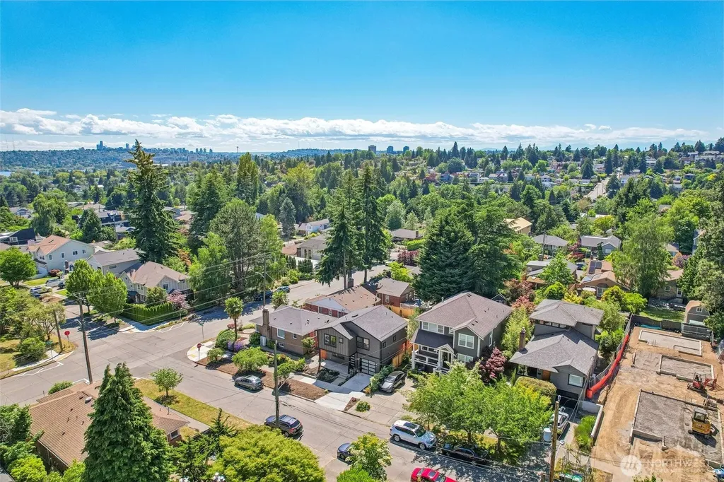 6505 44th Avenue NE Seattle WA 98115