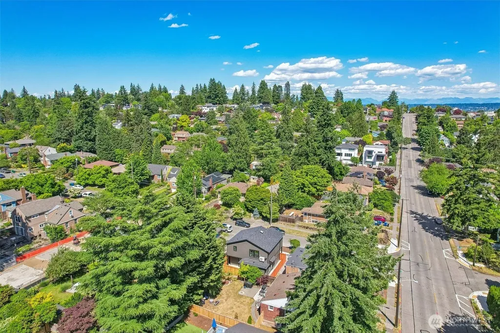 6505 44th Avenue NE Seattle WA 98115