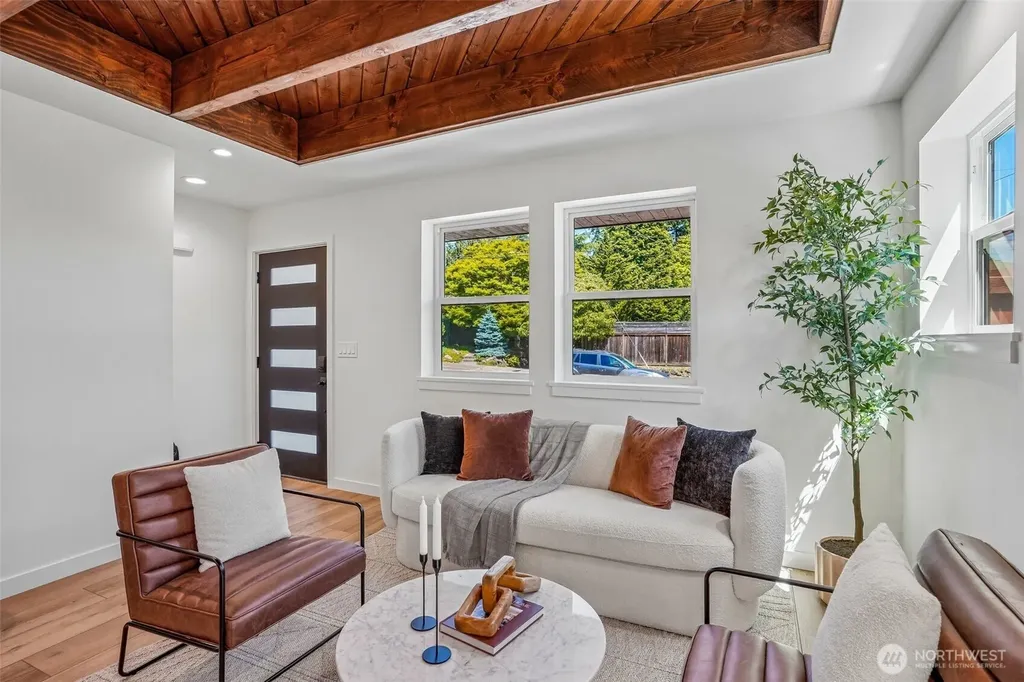 6505 44th Avenue NE Seattle WA 98115
