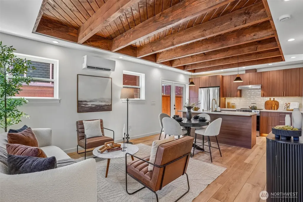 6505 44th Avenue NE Seattle WA 98115