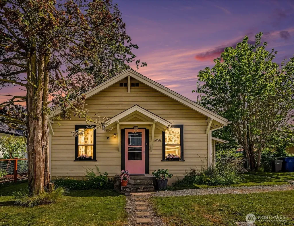 10002 272nd Street NW Stanwood WA 98292
