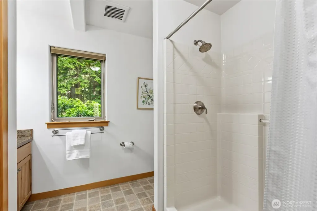 41 Louise View Drive Bellingham WA 98229
