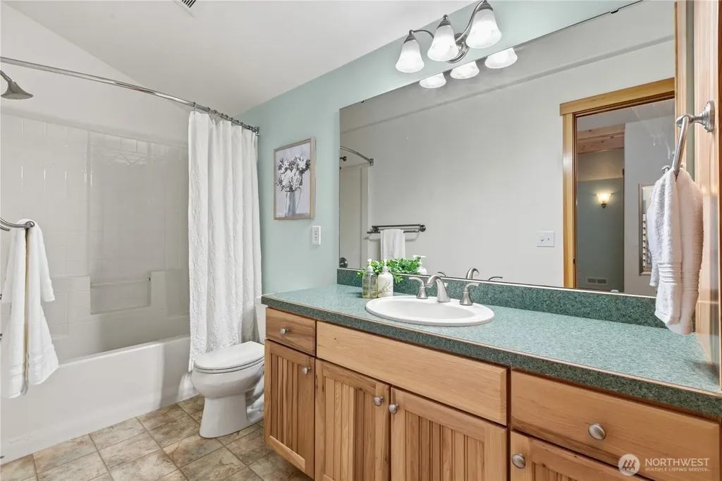 41 Louise View Drive Bellingham WA 98229