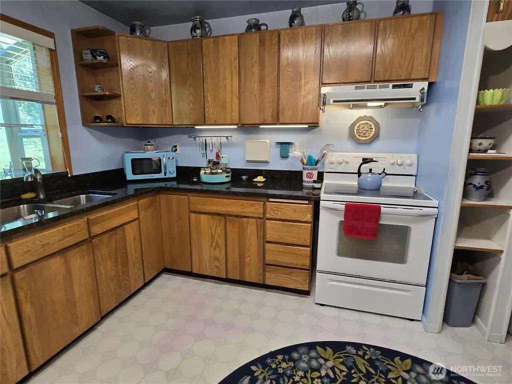 8823 Old Highway 99 SE Tumwater WA 98501