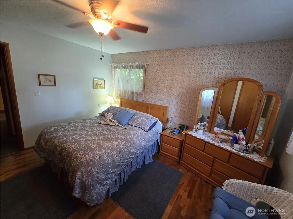 8823 Old Highway 99 SE Tumwater WA 98501