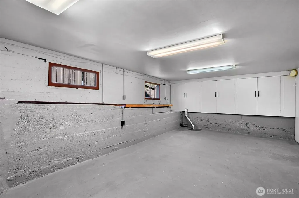 250 N Forest Street Bellingham WA 98225