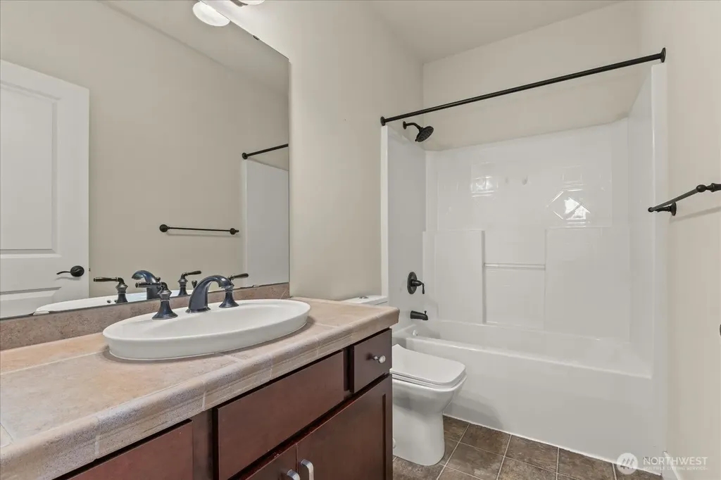 13914 N Pointe Circle Mill Creek WA 98012