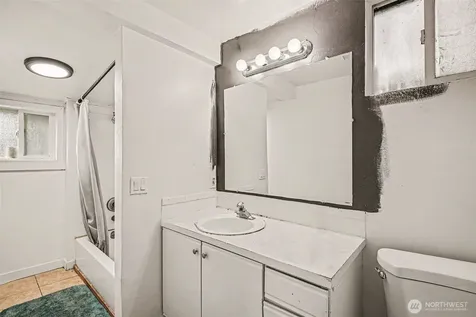 1207 SW Cambridge Street Seattle WA 98106