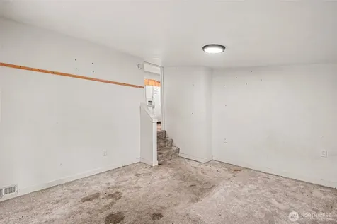 1207 SW Cambridge Street Seattle WA 98106