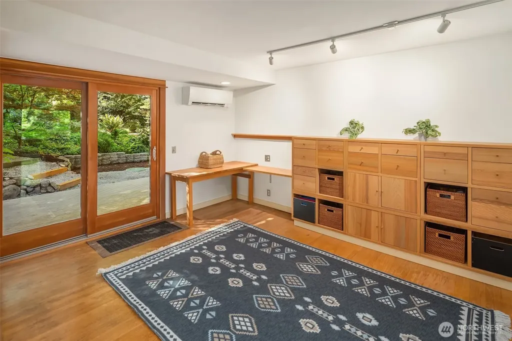 8430 SW Quartermaster Drive Vashon WA 98070