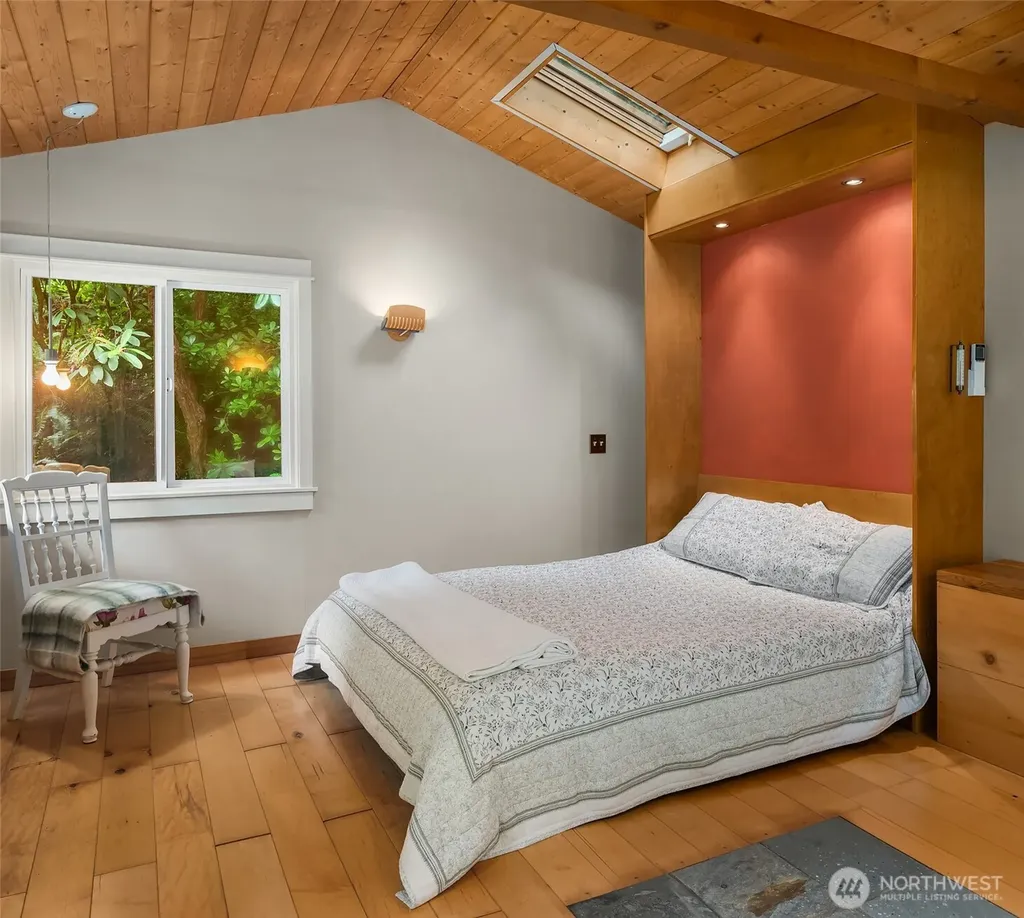 8430 SW Quartermaster Drive Vashon WA 98070