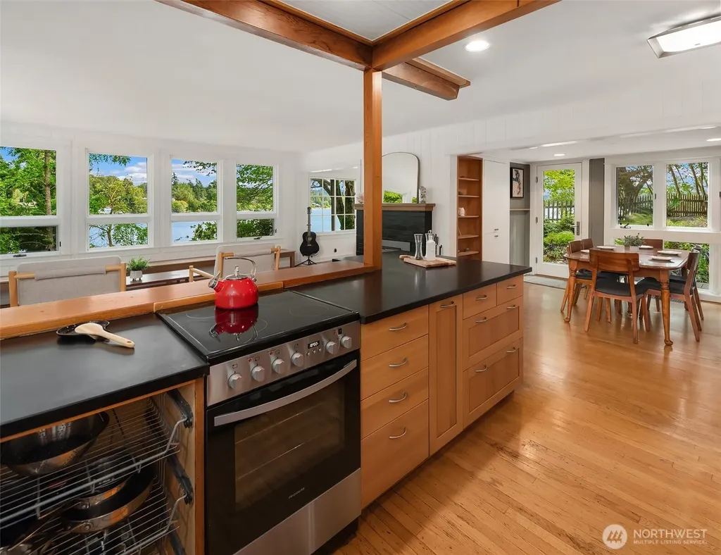 8430 SW Quartermaster Drive Vashon WA 98070