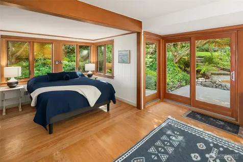 8430 SW Quartermaster Drive Vashon WA 98070