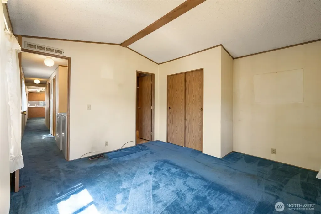 20705 9th Ave E Spanaway WA 98387