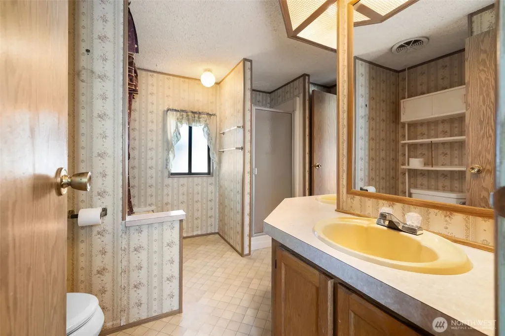20705 9th Ave E Spanaway WA 98387