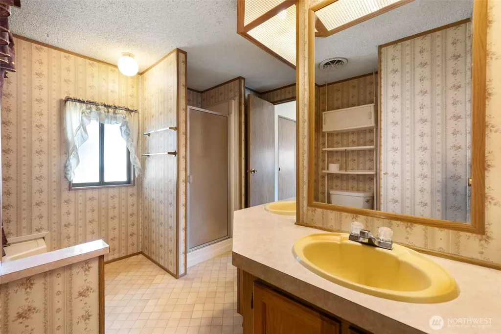 20705 9th Ave E Spanaway WA 98387