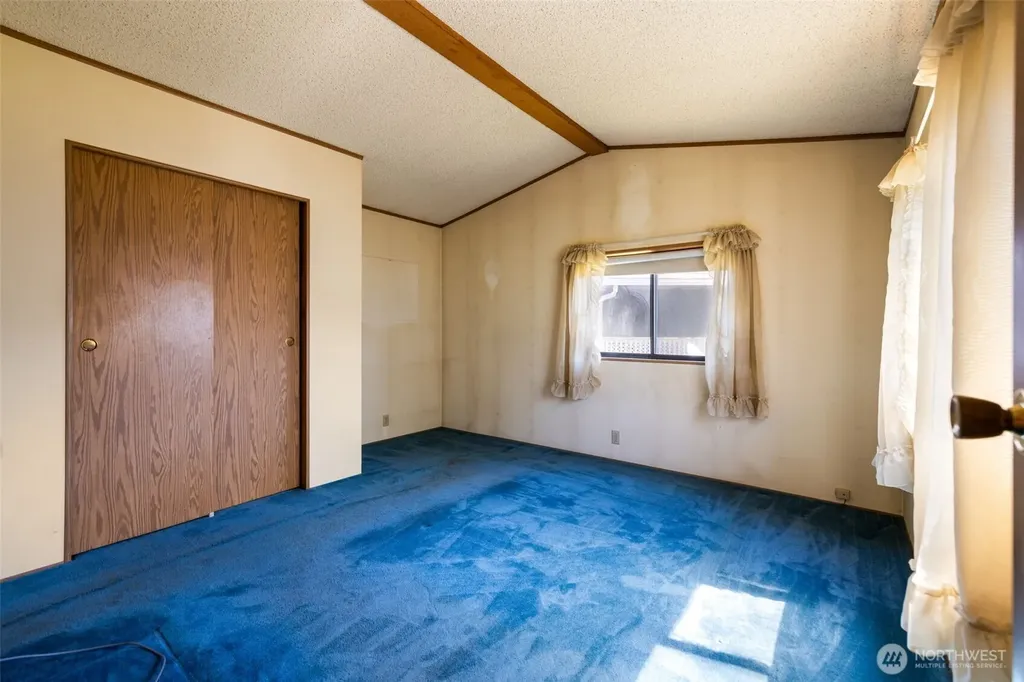 20705 9th Ave E Spanaway WA 98387
