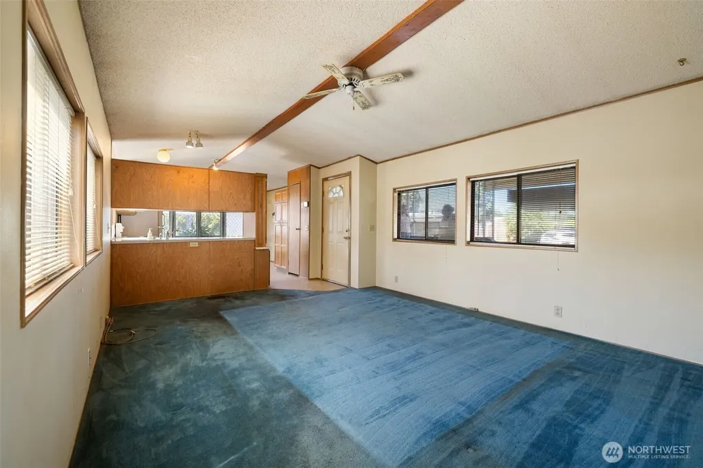 20705 9th Ave E Spanaway WA 98387