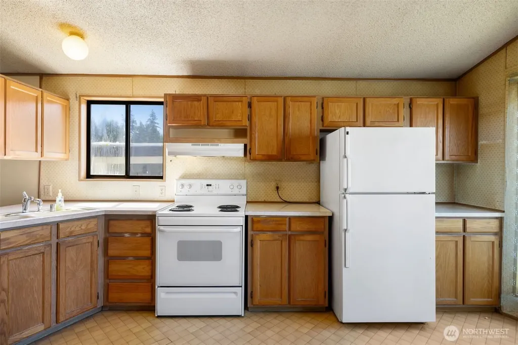 20705 9th Ave E Spanaway WA 98387