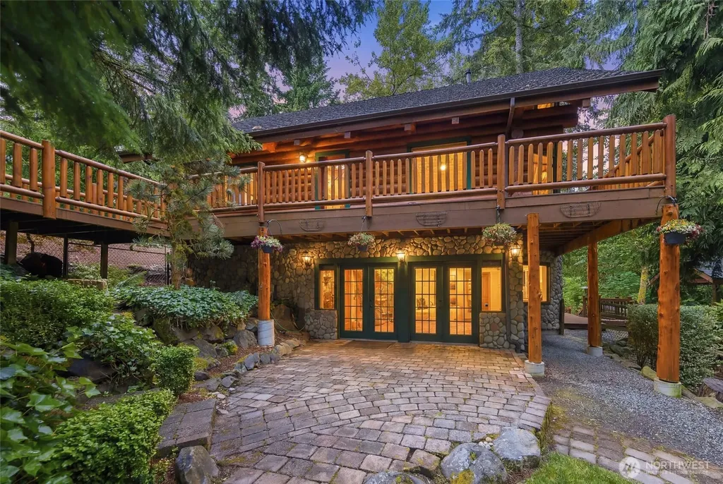 22005 SE 28th Street Sammamish WA 98075
