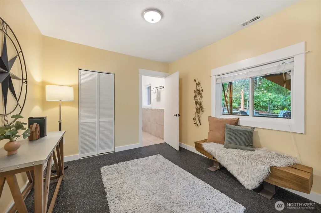 22005 SE 28th Street Sammamish WA 98075