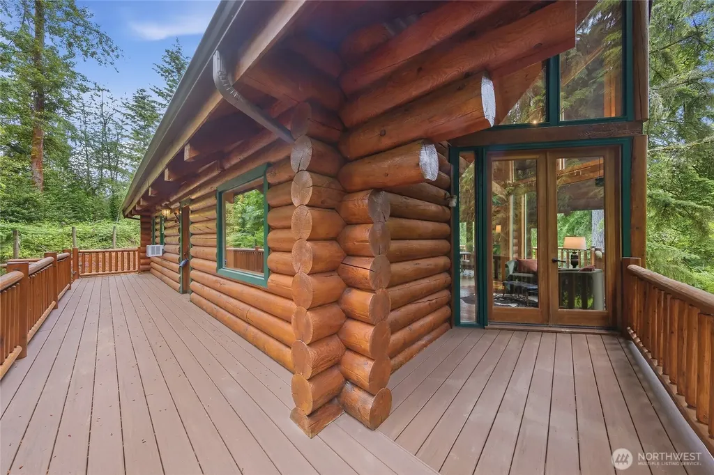 22005 SE 28th Street Sammamish WA 98075