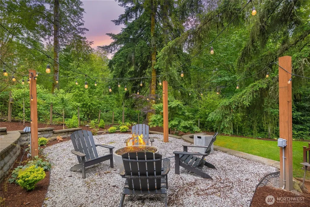 22005 SE 28th Street Sammamish WA 98075