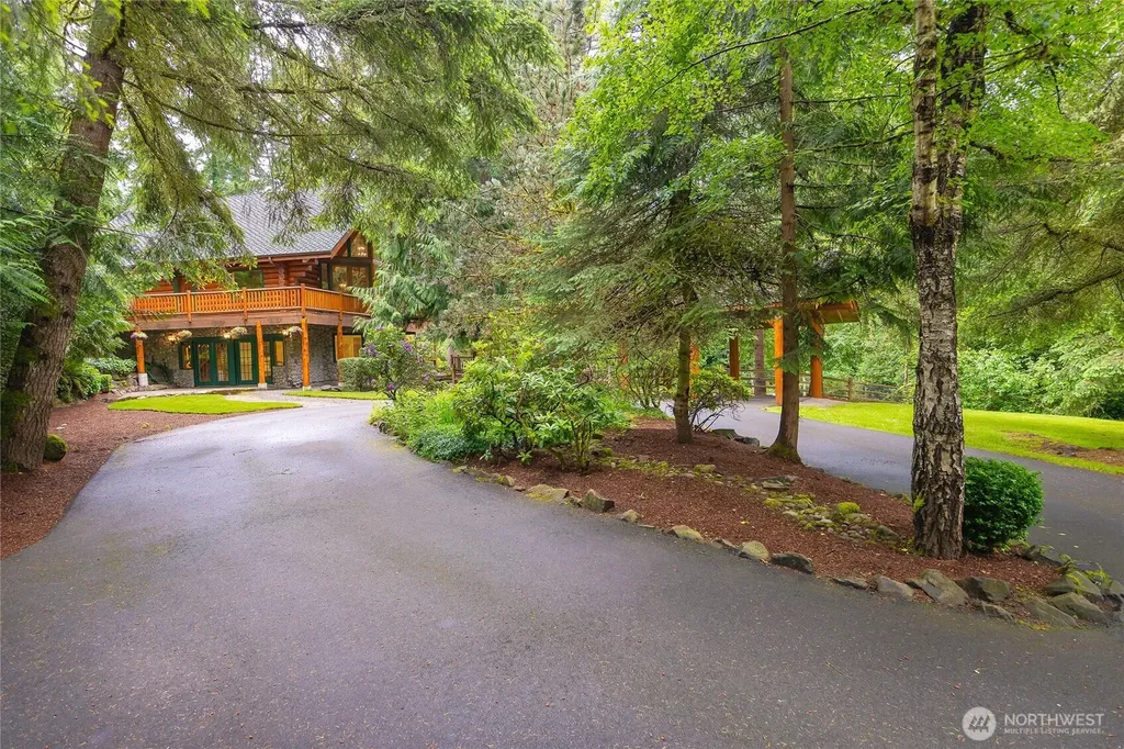 22005 SE 28th Street Sammamish WA 98075