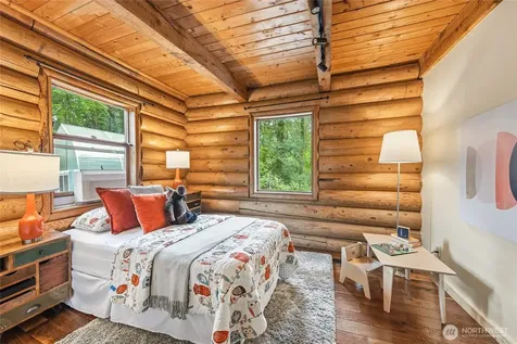 22005 SE 28th Street Sammamish WA 98075