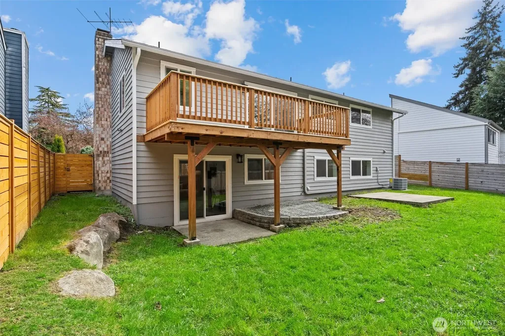7407 25th Avenue NE Seattle WA 98115