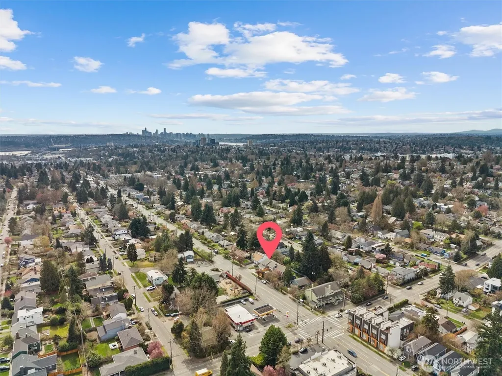 7407 25th Avenue NE Seattle WA 98115