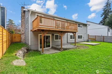 7407 25th Avenue NE Seattle WA 98115